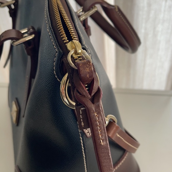 Dooney and Bourke Leather Handbag - Picture 9 of 9